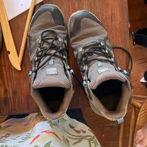 Merrill hiking boots size 8.5 women’s